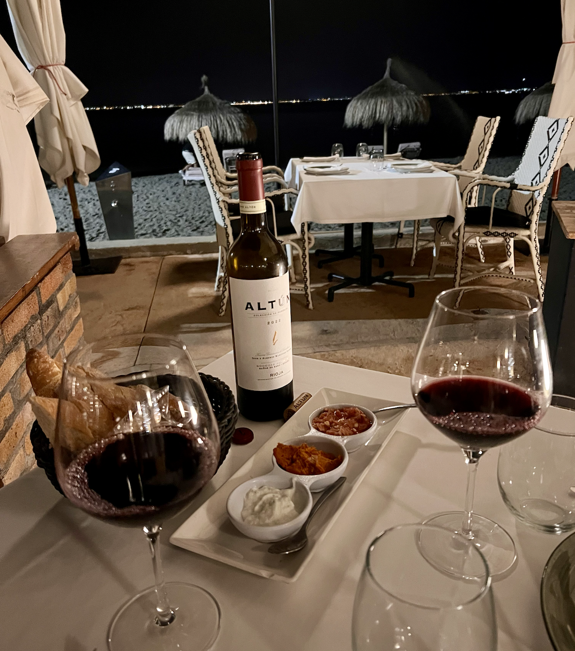 Escapadas fin de semana: Noches románticas en la playa de La Manga del Mar Menor